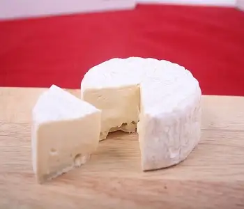 https://www.brisbanecheeseawards.com.au/wp-content/uploads/2019/05/Brie-1.webp